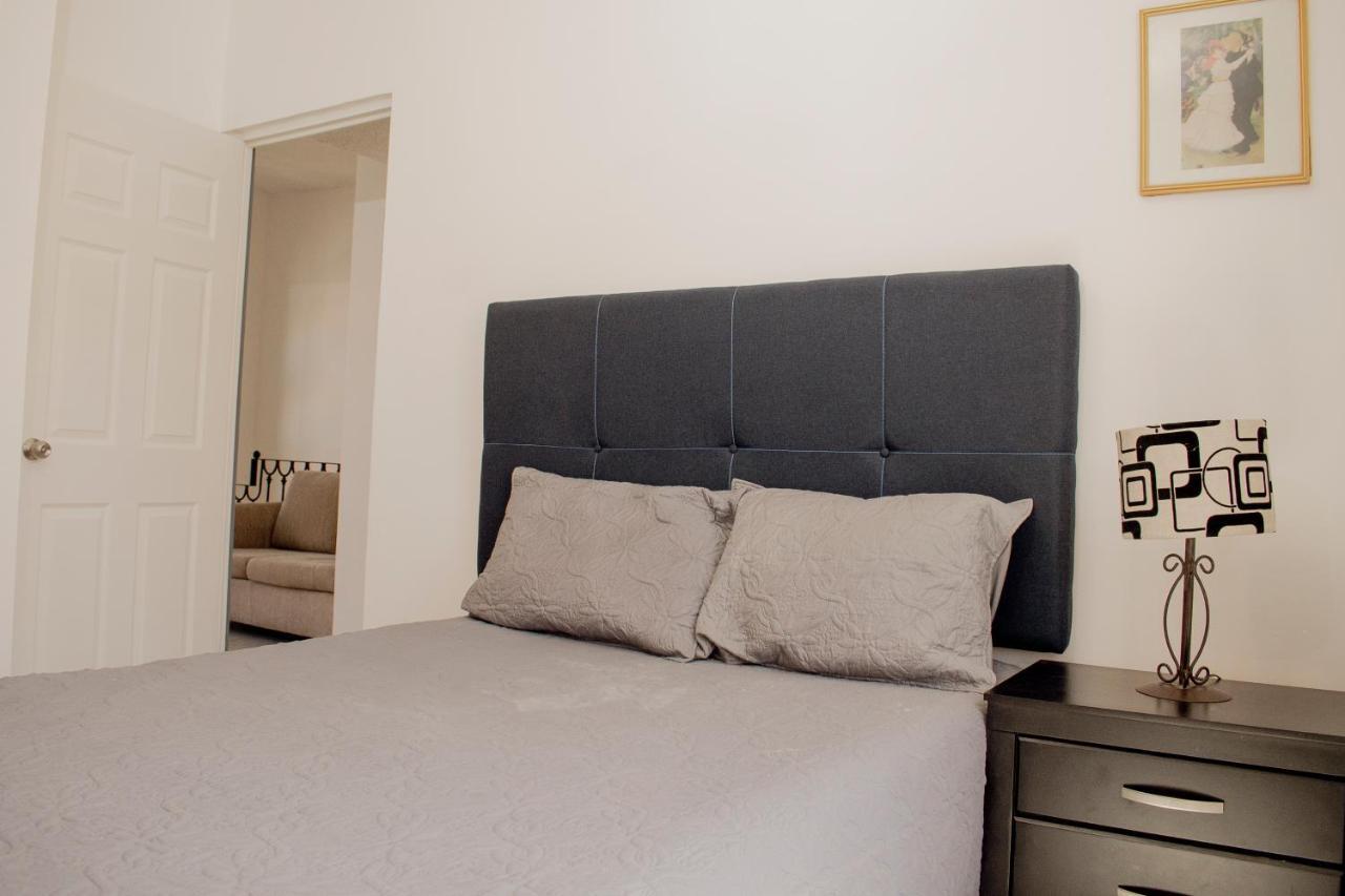 Suites Cervantes 치와와주 외부 사진